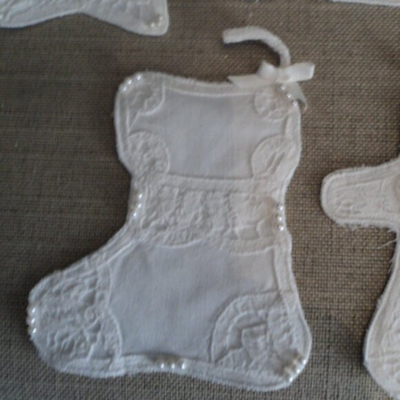 Battenburg Lace Christmas pearl ornaments~ lot of 5 - Picture 6 of 8